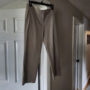 New York & Company beige/tan slacks 3/4 leg. Size 8